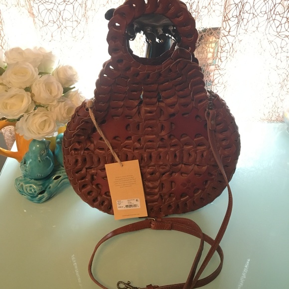 SOLD Patricia Nash Designs Ticci Tan Leather BAG - Picture 2 of 8